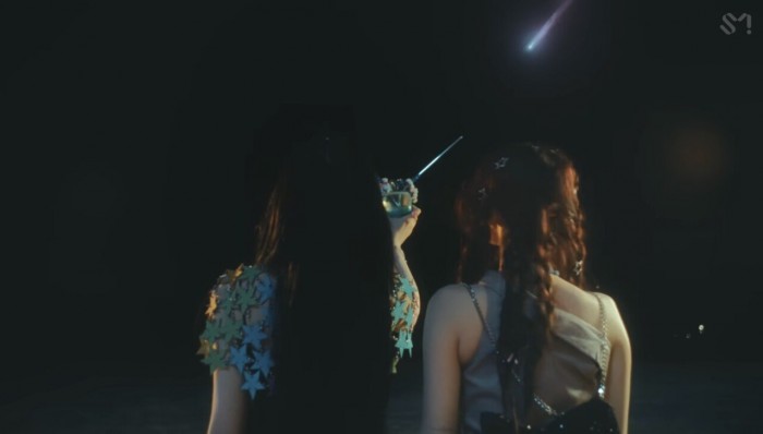 민초괴물과 싸우다 이제는 옥수수 키우는 에스파