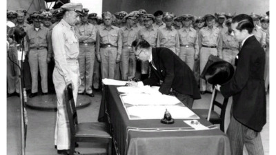 디시 갤러리의 무시무시한 항복 선언