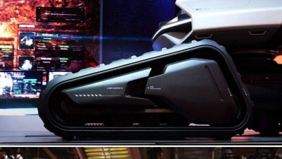 굴삭기 만드는거 맞지?