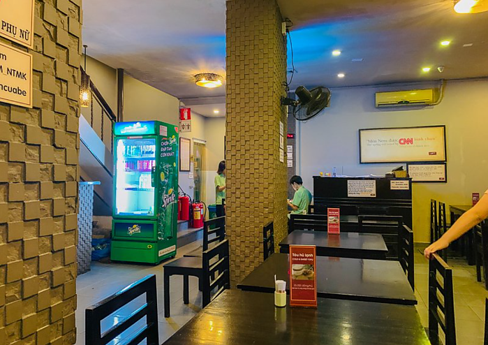 호치민 분짜 성지 '꽌넴(Quan Nem)' 솔직 후기 - CNN이 인정한 그 맛집은 정말 최고였을까?