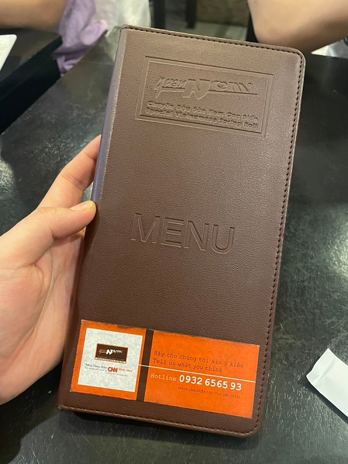 호치민 분짜 성지 '꽌넴(Quan Nem)' 솔직 후기 - CNN이 인정한 그 맛집은 정말 최고였을까?