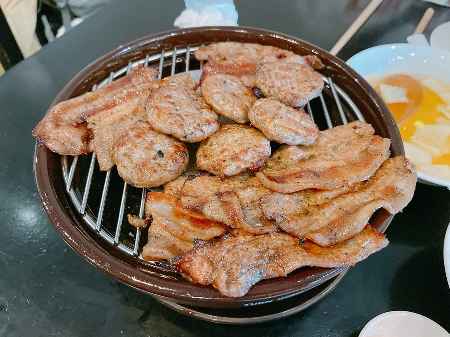 호치민 분짜 성지 '꽌넴(Quan Nem)' 솔직 후기